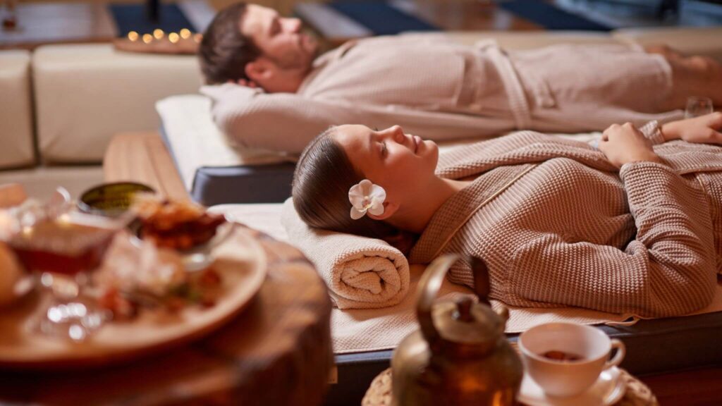 Spa Luxe Electric Massage Table with Water Mattress Spa Dream