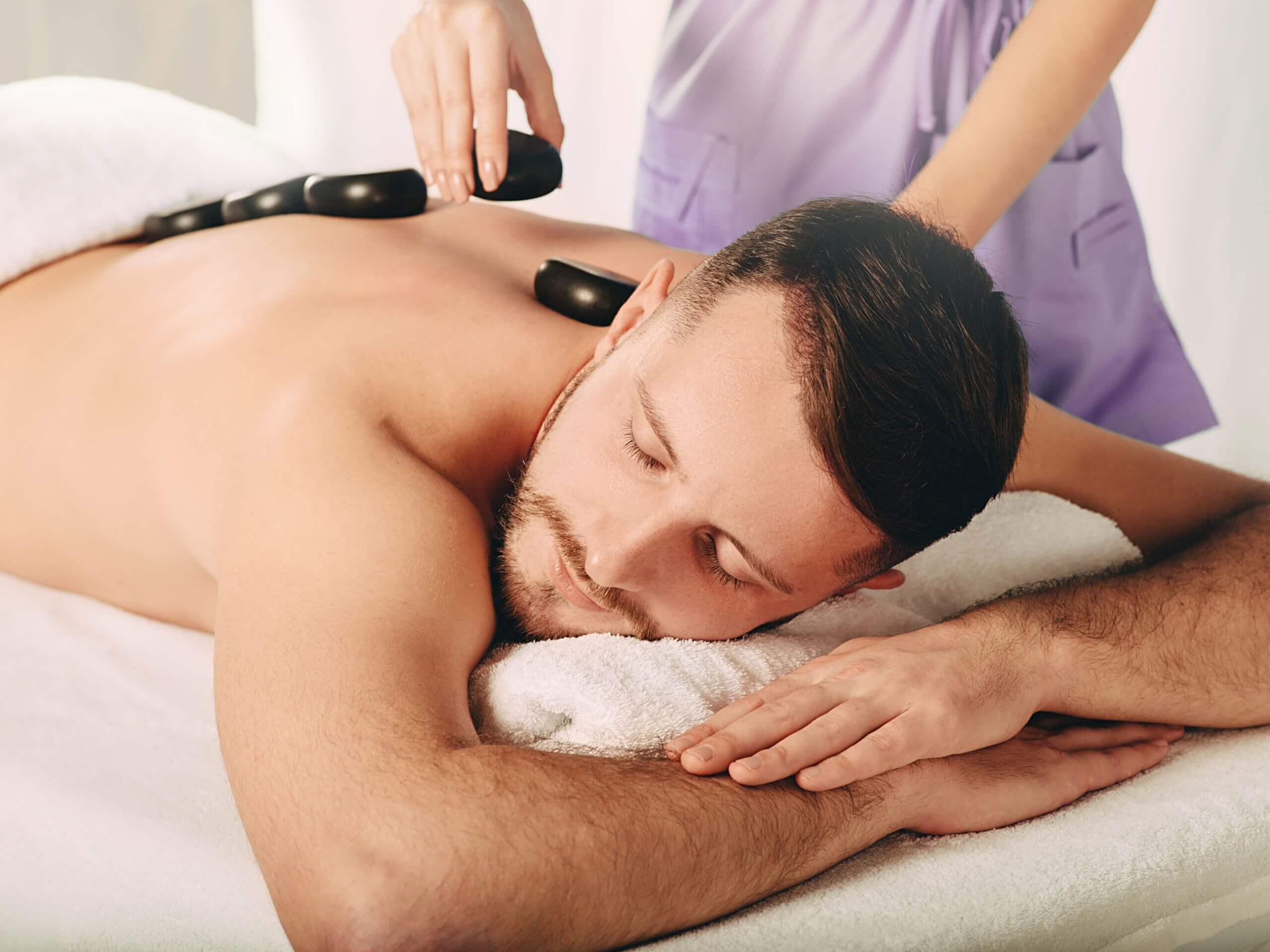 Professional Heated Massage Tables Elevate Your Spa Experience Professional Heated Massage Tables Elevate Your Spa Experience